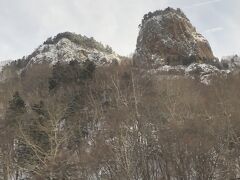 　2023年2月8日（水）旅行3日目
　層雲峡を眺めながら紋別港へ向かいます。