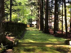 宿のチェックインまで時間があったので、光前寺へ。
夫が光苔が好きなので、駒ケ根方面に来た時に何度か訪れています。