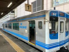 打合せが終わって、津駅から伊勢鉄道で東一身田駅へ。
ワンマン1両だった。
ここから、15分くらい歩きます。