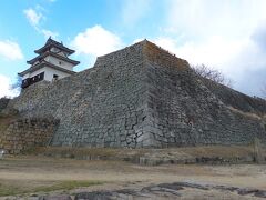 丸亀城