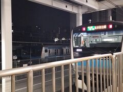 地元東十条駅は、4時32分発の始発列車で出発。