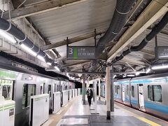 田町駅で山手線へ乗り換えます。