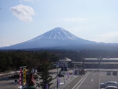 道の駅 なるさわ　展望台からの富士山
全開です。感激です。
