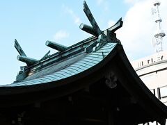 動物園を出て直ぐの所にある祐綏神社。