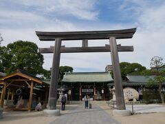 さがレトロ館から5分程歩いて佐嘉神社到着。
佐賀神社ではなく佐「嘉」神社。
基本お城と神社ってセットだよね。
