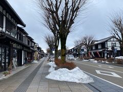 ここですね、夢京橋キャッスルロード。
天気が悪いせいか、人がいません。
お店も営業してるのかなぁ・・・と思うくらいの雰囲気。
