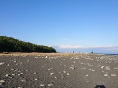 富士山といえば三保の松原とでしょてくらい良い景色
しかし雲が流れてきて見えなくなりました