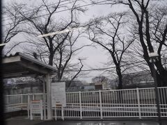 　桐生球場前駅横通過