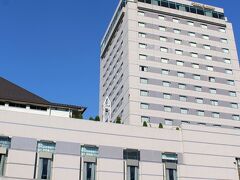 今回は一般人（妻ですが）と一緒なので高級ホテル
JRホテルクレメント徳島
ツイン2泊で ￥44,400