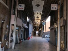 ひっそりとした高砂銀座商店街