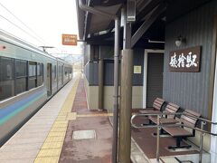 45分ほどで姨捨駅に到着。
私も含めて3人降りました。