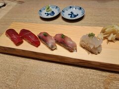 羽田空港国際線ターミナルにて。荷物預けたらお寿司屋さんで最後の日本食。(3日しか行かないのに&#128517;)
