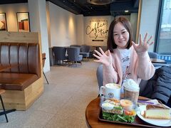 運河沿いのThe Coffee  Bean。最寄り駅はウルチロイック。