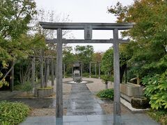 鉄道神社はJR博多シティ屋上にある神社です。

↓鉄道神社の旅行記
https://4travel.jp/travelogue/11787437