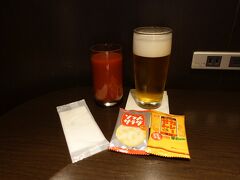 いつものように早めに羽田空港に到着し、サクララウンジでゆっくりしました。