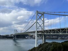 昼から出かけて高速で関門海峡まで来た
上りのめかりPAより関門橋