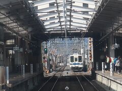 路線10.9kmのうち武州長瀬駅から東毛呂駅までの1.0km間のみ複線区間

ここ武州長瀬駅で再び列車交換をします