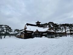 汗だくになりながら… ようやく“旧箱館奉行所”に到着です。