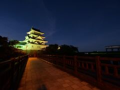 近くには墨俣一夜城（まあこの天守閣は後世に建てられた資料館ですが）や宿場町の本陣跡などもありますよ。墨俣。
※この写真は別のときに撮影