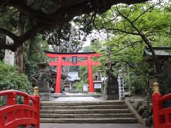 その後に訪れたのは伊豆最古の神社「白濱神社」。
2400年という長い歴史をもつ由緒ある神社で
「伊古奈比咩命神社（イコナヒメノミコトジンジャ）」が正式名称で
「白濱神社」は通称名称です。
