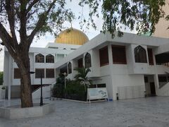 "Grand Friday Mosque & Islamic Center"