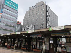 一度ホテルに寄り荷物を預けて、新潟駅前のバスターミナルから再出発。