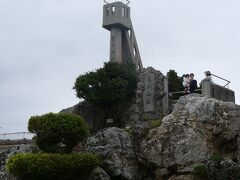 竹富島のシンボル・「なごみの塔」
ここからは竹富島の家々がとてもよく見えて、ガイドブックなどにもよく使われています。
ただ老朽化なのか、塔の上は立ち入り禁止になっていました。