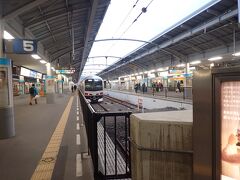 丸亀駅から約３０分ほどで高松駅へ到着しました。

