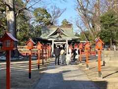 こちらは、上野国（群馬県）内の549社の神様をお祀りしており、
総社神社に参拝すると、群馬県内の549の神社を参拝したのと同じ
ご利益があるそうで、群馬県屈指のパワースポットだとか。

こちらでも七五三祝い参拝のご家族が、何組もいらしてました。