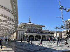 法隆寺駅からJR奈良駅まで電車で11分
奈良駅旧駅舎に観光案内所が入っていました。
程なくホテルの送迎バスに乗り込み