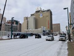 さて翌朝は旭川駅から22番バス停でバスに乗り、カムイスキーリンクスへ