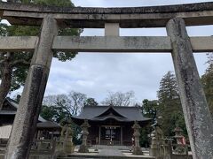 二の丸に建つのは
松江神社
主祭神は松平直政
社紋は松平家「葵の御紋」