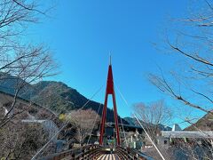 お次の目的地。龍河洞から約1時間、57km。
高知県と愛媛県の境目くらいにある道の駅「霧の森」
高速から1度降りはするけれど通り道なので寄ってみました。