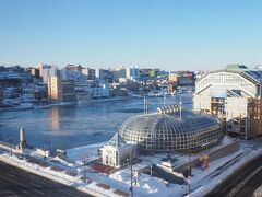 8階の部屋から見た朝の風景
釧路川、幣舞橋、フィッシャーマンズワーフが眼下に広がります。