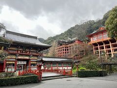 祐徳稲荷神社に到着～

きれい、かつ立派な神殿。