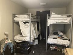 前回と同じBig Hostelに滞在。今回は女性ドミが取れず、4ベッドのミックスドミでA$50弱だった。高いー。