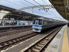 この辺りは複々線化しています。
豪徳寺駅は各駅停車のみの停車です。