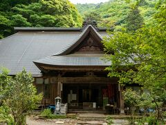 相当歴史がありそうな。
写真撮りませんでしたが、本堂入り口に念仏のための数珠車『百万遍転法輪』（箱根町指定・重文）があるんですよね。