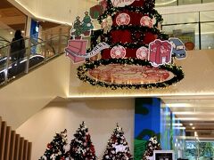 MARK IS 福岡ももちの中を通り、クリスマスシーンを楽しめた～♪