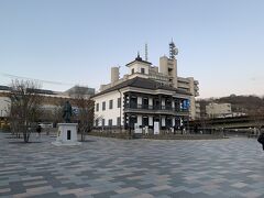 10:00 甲府駅
甲府着きました。
年末でしたが特に渋滞することもなく時間通りの到着。
お目当てのお店の開店時間まで1時間ほどあるのでぶらぶらします。