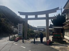 出雲大社から20分ほどバスに乗り、日御碕神社にやってきました。