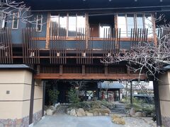 ホテル『玄竹』の前も通ります