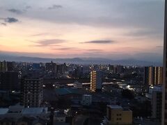 おはようございます。熊本駅前の朝です。