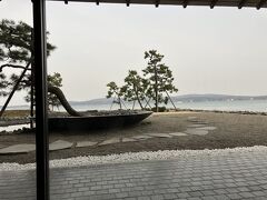 松乃碧に到着。ラウンジからの海の眺め。