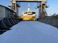 雪で線路が隠れていますが
船内まで線路がひかれていたと思うとすごい