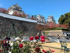 福山駅に到着。いいお天気です。
鞆の浦行きのバスまで時間があったので
