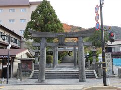 温泉神社(うんぜんじんじゃ)で参拝して