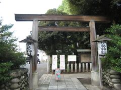 最後に　太平記館から今度は東へ歩き、伊勢神社へとやって来ました。
足利市の中心部にありながら、鳥居をくぐると空気が変わったのを感じます。
伊勢神宮をコンパクトにした、まさにパワースポットでした。
御祭神は、世界を照らす最高神「天照大神」です。