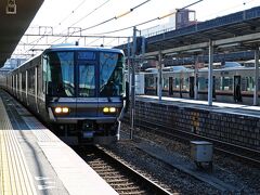 明石駅に到着予定の電車が4分遅延したお陰で予定通り新快速に乗車でき、JR：加古川駅へ。
