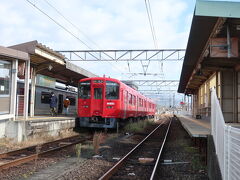 熊本駅で電車に乗るとき、発車時刻でこのホームだ！と進んだら
まったく違う行き先じゃん！！ヾ(･ω･`;)ﾉぁゎゎ
慌てて駆け戻り本来のホームへ。

再び、肥後大津駅から空港ライナー（無料バス）で空港に向かいました。